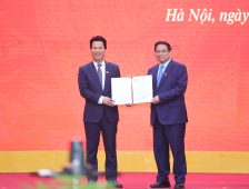 Thủ tướng Phạm Minh Chính trao Quyết định bổ nhiệm đồng chí Đặng Quốc Khánh giữ chức vụ Bộ trưởng Bộ Tài nguyên và Môi trường